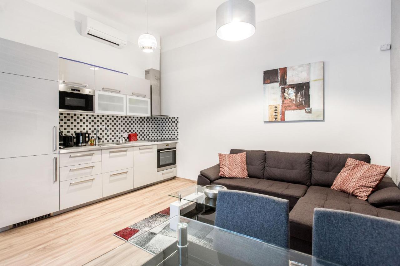 Quiet Nest In The Bustling Centre Of Budapest Esterno foto